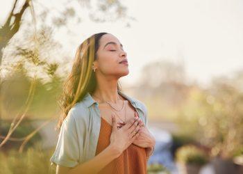 10 Meditation Techniques for Beginners to Start Your Day